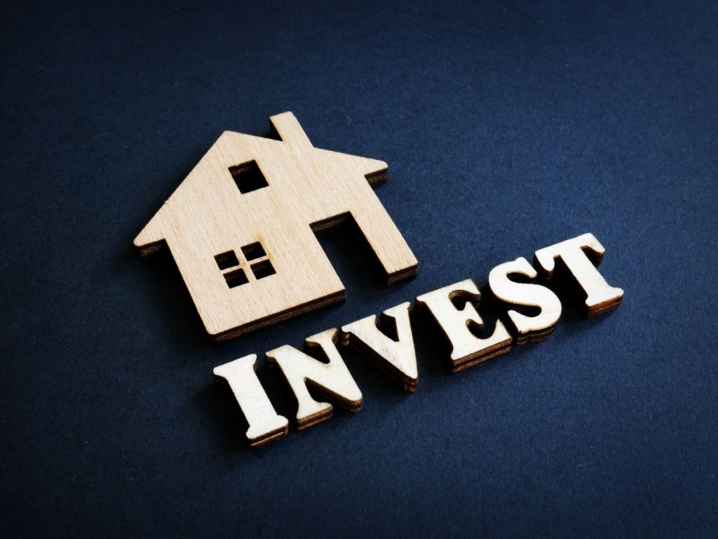 How to invest in real estate in 2025: A beginner's guide